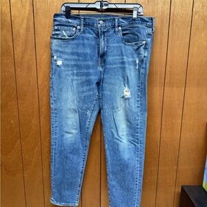 Abercrombie & Fitch Slim Taper Distressed Denim 33x30